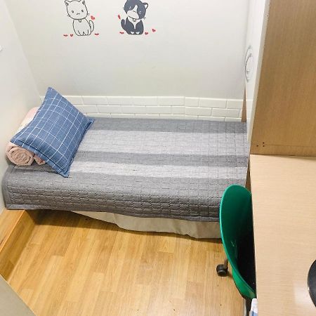 Hostel Living Castle Hongdae Seul Zewnętrze zdjęcie