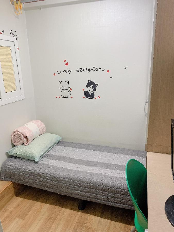 Hostel Living Castle Hongdae Seul Zewnętrze zdjęcie